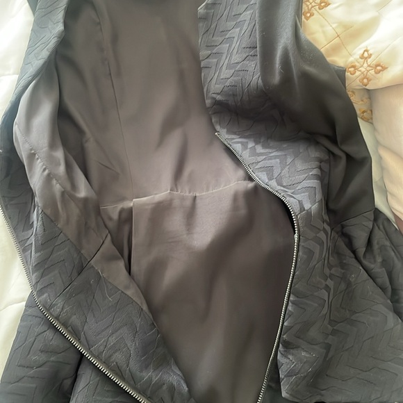 Guess Los Angeles Dress - Picture 14 of 17